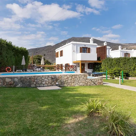 Villa Aeonian *